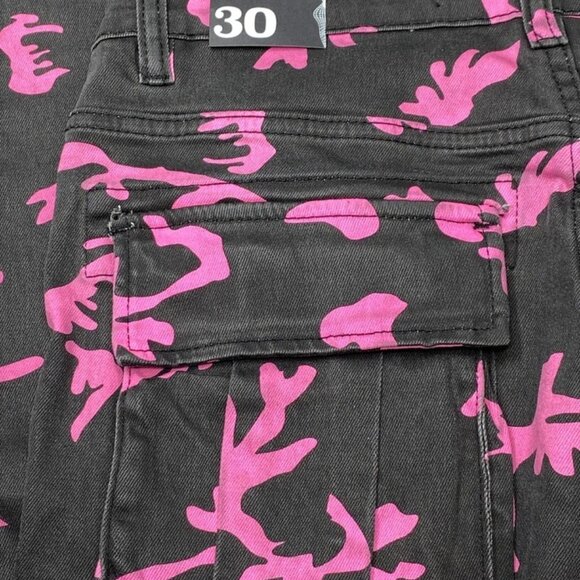 NEW VALABASAS Men's Cargo Jeans Black/Pink Size 30 Commander Rose Shadow Stacked - Picture 3 of 10